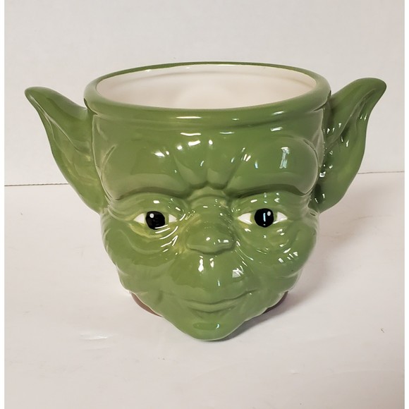 Star Wars Yoda 3D Coffee Mug by Galerie - Picture 1 of 3